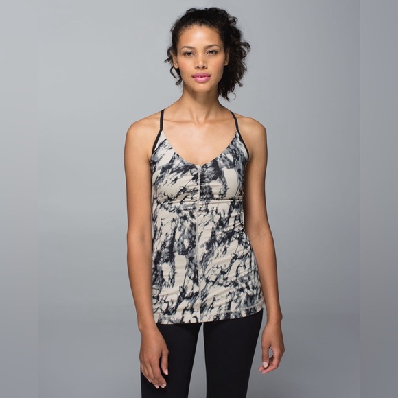 Lululemon Open Your Heart Tank light support adjustable racerback straps - Picture 3 of 6